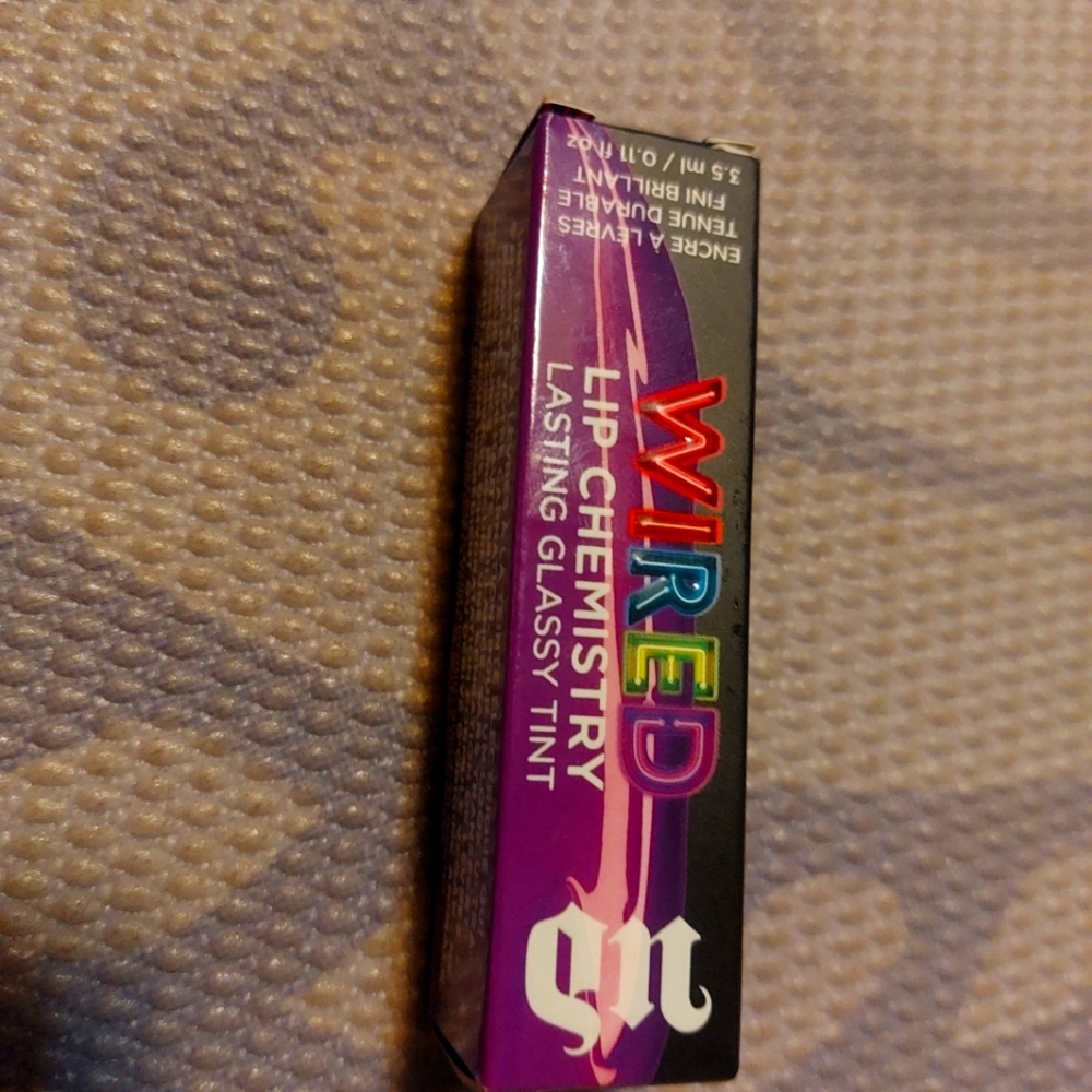 Urban Decay Wired Glassy Lip Tint in Gravity (purple)